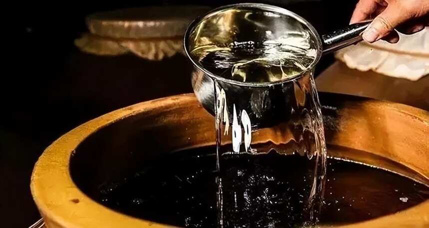 酱香型白酒如何区分新酒和老酒?